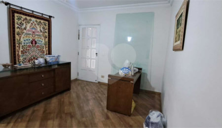 Apartamento à venda com 3 quartos, sendo 1 suíte,  em MOEMA, São Paulo, SP