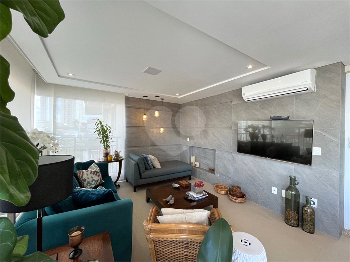 Apartamento à venda com 3 suítes em Santa Teresinha, São Paulo, SP