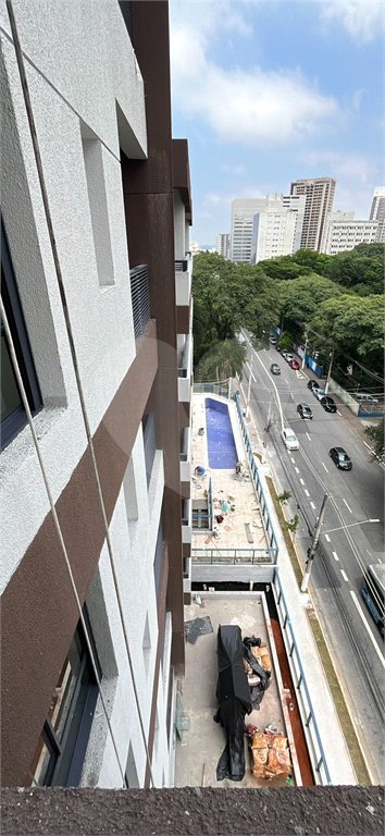 Apartamento à venda com 3 quartos, sendo 1 suíte, em Alto da Boa Vista, São Paulo, SP