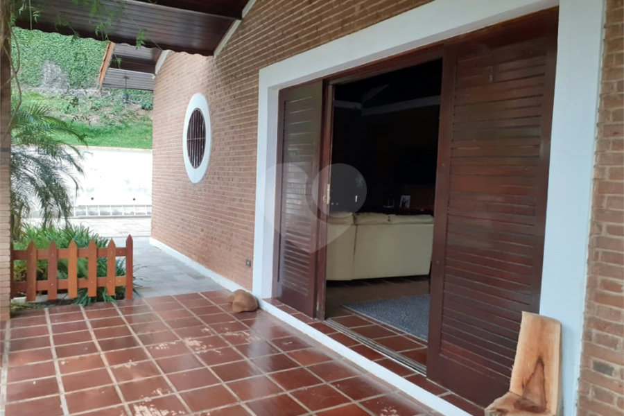 Casa à venda com 8 quartos, sendo 2 suítes, em Serra da Cantareira, Mairiporã, SP