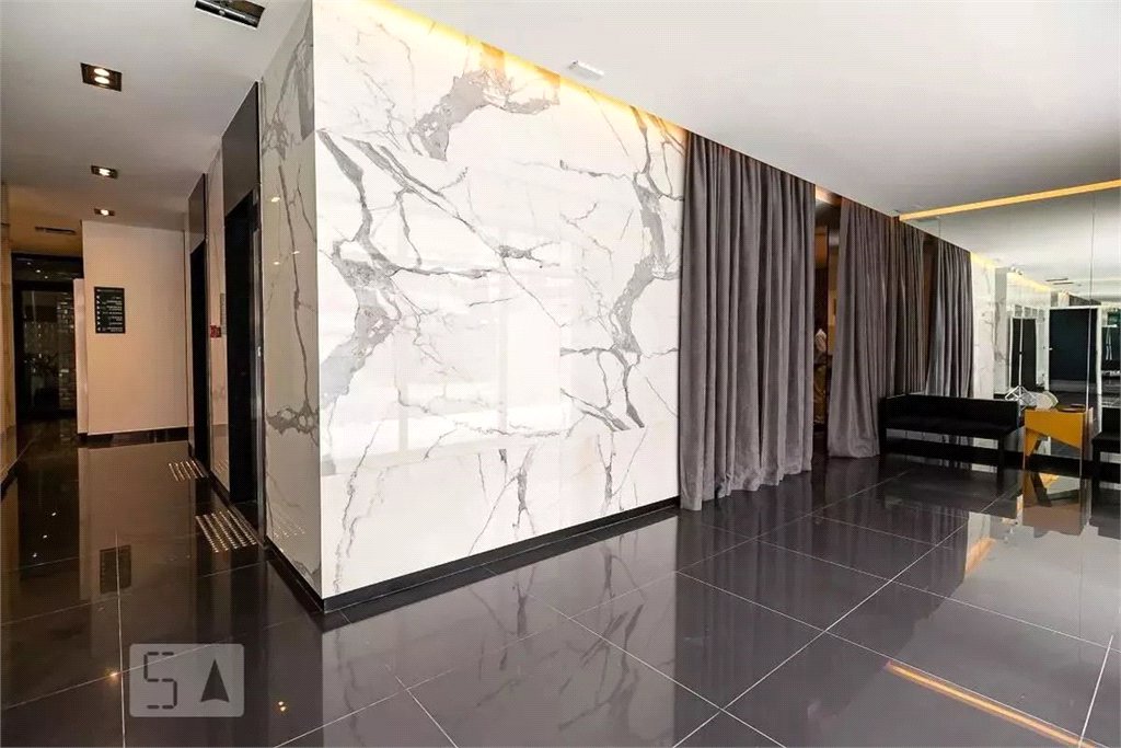 Apartamento à venda com 3 quartos, sendo 1 suíte,  em Vila Olímpia, São Paulo, SP