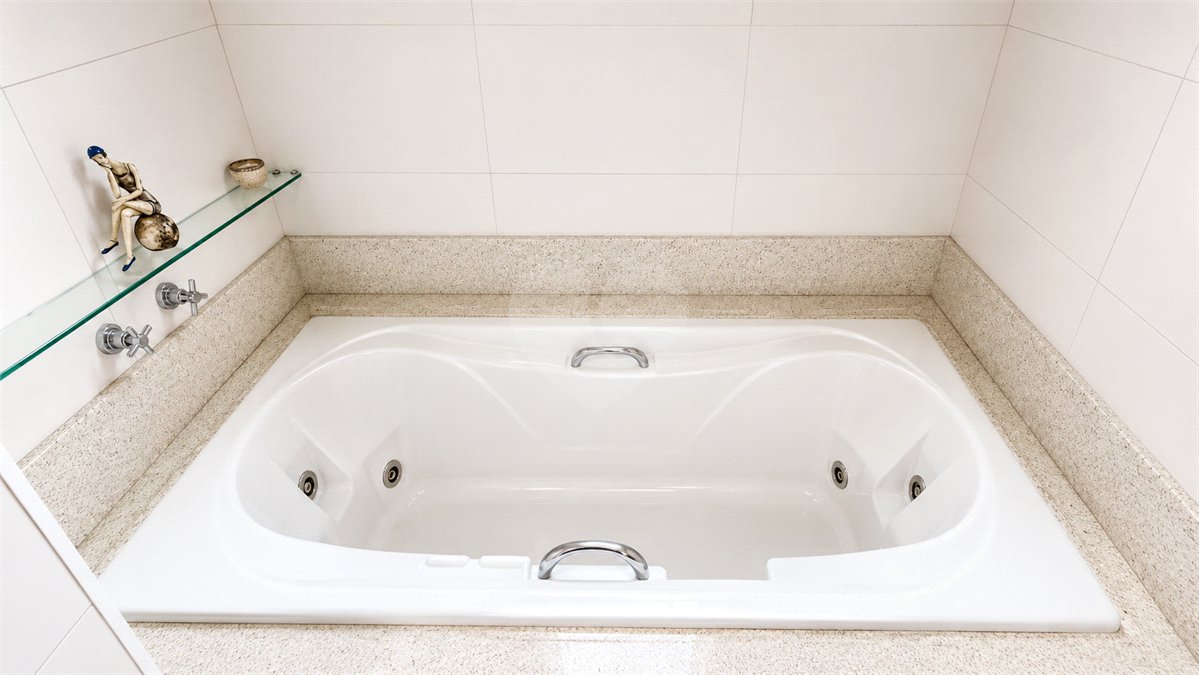 Apartamento à venda com 3 suítes em Jardim, Santo André, SP