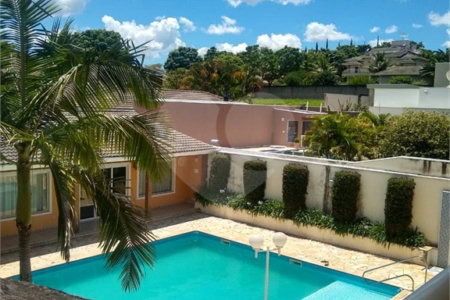 Casa à venda com 5 quartos, sendo 4 suítes,  no condomínio Parque Shambala, Atibaia - SP