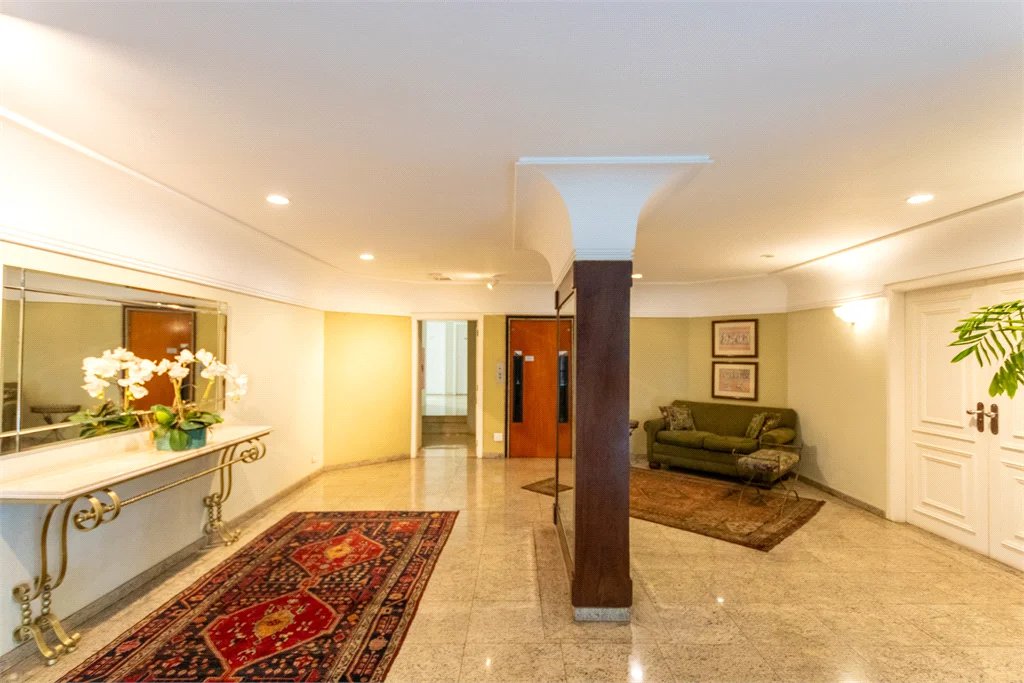 Apartamento à venda com 4 quartos, sendo 2 suítes, em Brooklin Paulista, São Paulo, SP