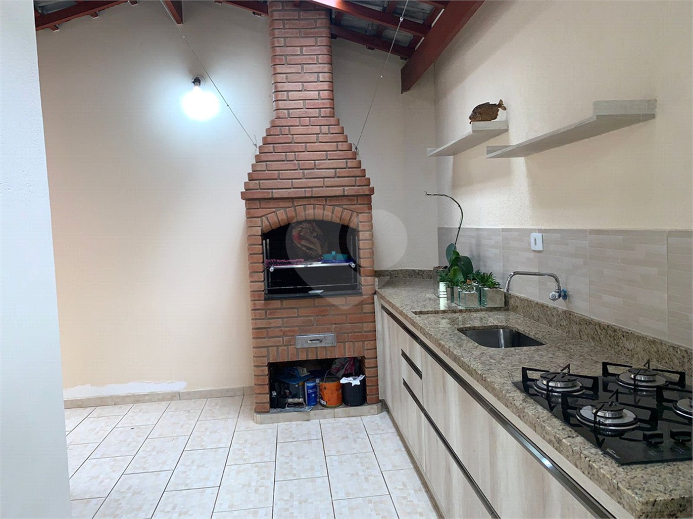 Casa à venda com 3 quartos, sendo 1 suíte, em Residencial Bosque dos Ipês, São José dos Campos, SP