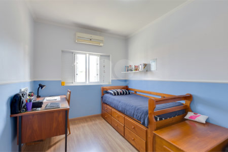 Casa à venda com 3 quartos, sendo 1 suíte, em Santo Amaro, São Paulo, SP