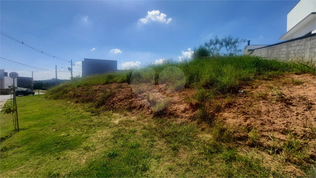 Terreno à venda no condomínio Reserva Jatobás, Louveira - SP