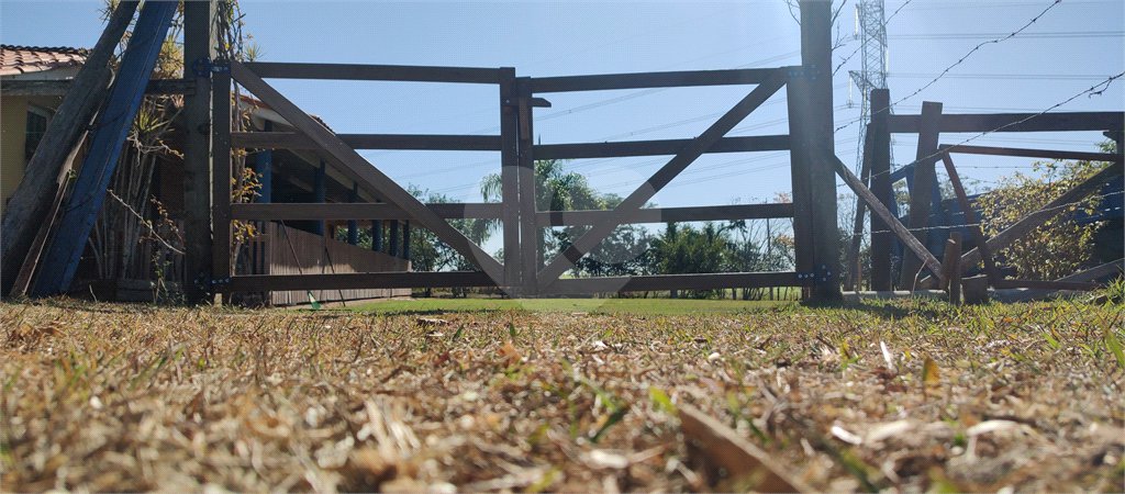 Sítio à venda com 2 suítes em Buru, Salto, SP