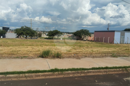 Terreno à venda em Residencial Vista do Horto, Araraquara, SP