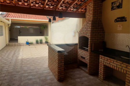Casa de Vila à venda com 3 quartos em Jardim Santa Cruz, Salto, SP