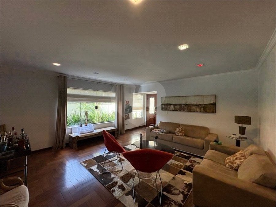 Casa à venda com 4 suítes no condomínio Granja Olga II, Sorocaba - SP