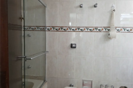 Casa à venda com 4 quartos, sendo 1 suíte, em Parque Continental, São Paulo, SP