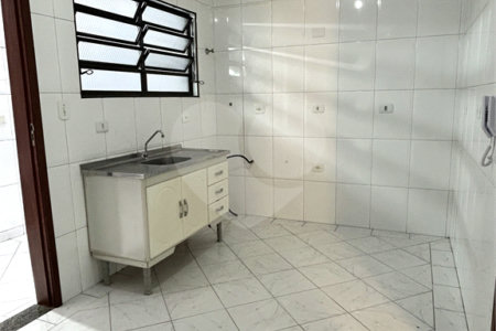 Casa para alugar com 2 quartos, sendo 1 suíte, no condomínio Terra Nostra III, São Paulo - SP