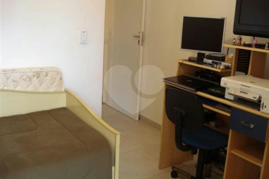 Casa à venda com 3 quartos, sendo 2 suítes, no condomínio Cachoeira do Arari, São Paulo - SP