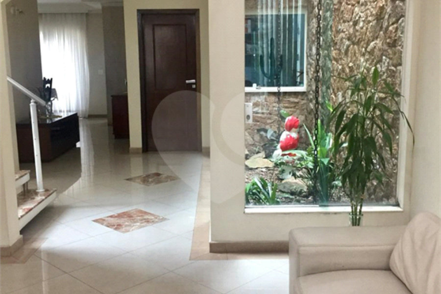 Sobrado à venda com 5 suítes em Vila Guilherme, São Paulo, SP