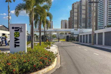 Casa à venda com 4 suítes no condomínio Tivoli, Sorocaba - SP