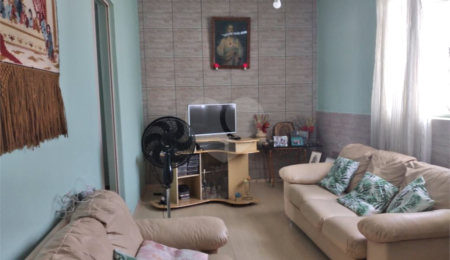 Casa à venda com 4 quartos, sendo 1 suíte,  no Centro, Mairinque, SP