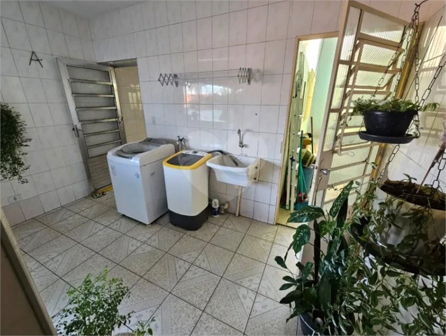 Casa Térrea à venda com 3 quartos no Centro, Poá, SP