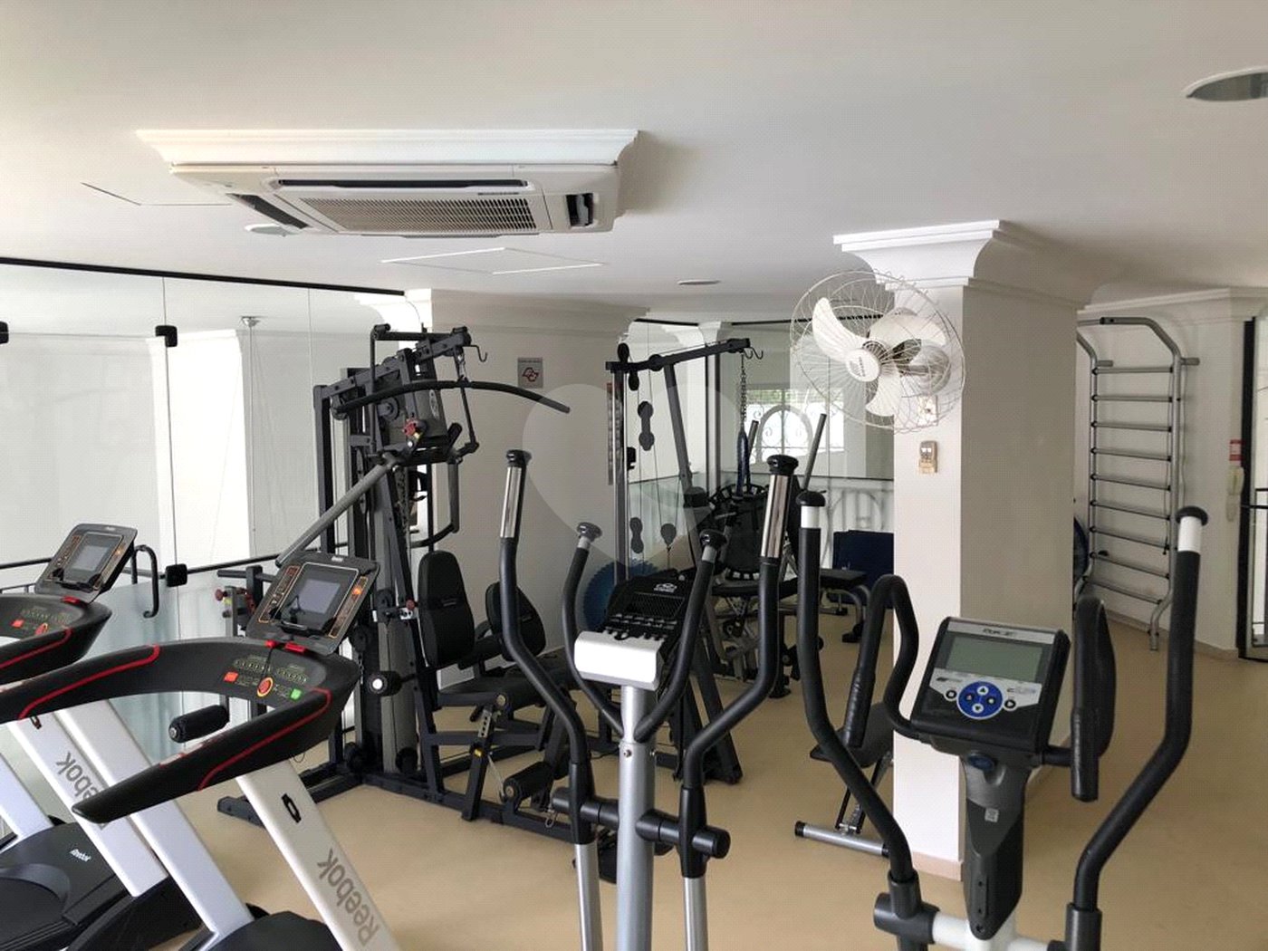 Apartamento à venda com 4 quartos, sendo 3 suítes,  em Cidade Monções, São Paulo, SP