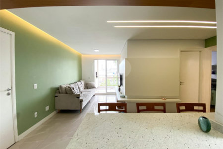 Apartamento à venda com 3 quartos, sendo 1 suíte, em Vila Paiva, São Paulo, SP