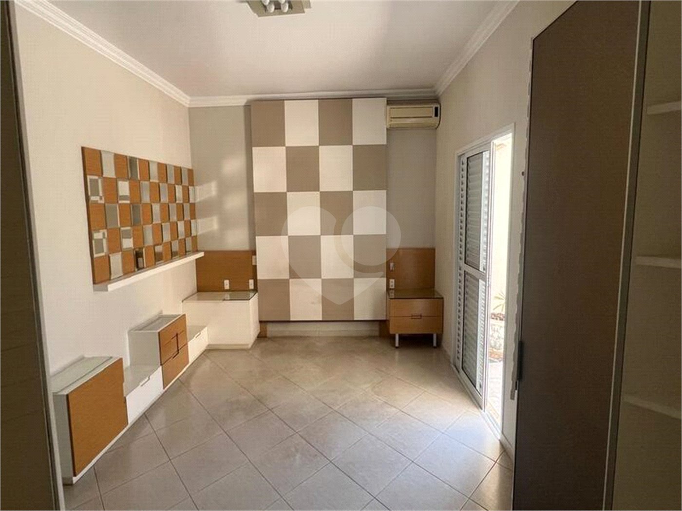 Casa à venda com 4 suítes no condomínio Jardim Residêncial da Villa Suiça, Indaiatuba - SP