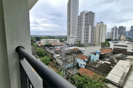 Apartamento à venda com 3 suítes em Vila Pirajussara, São Paulo, SP