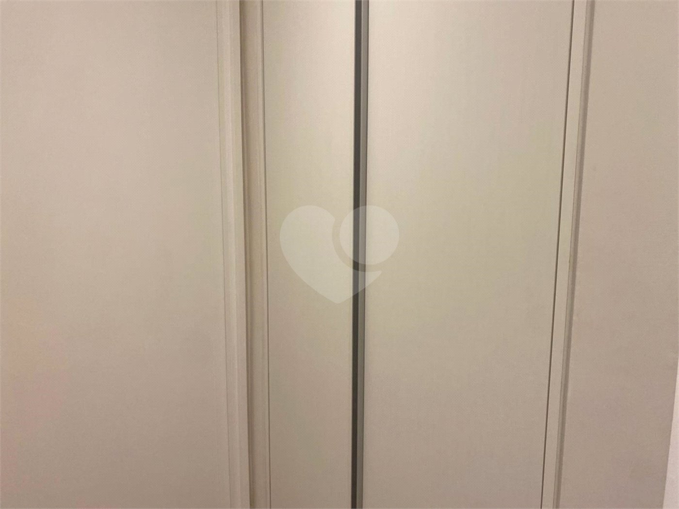 Apartamento à venda com 3 quartos, sendo 1 suíte,  em Itaim Bibi, São Paulo, SP