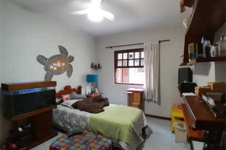 Casa Térrea à venda com 4 quartos, sendo 1 suíte, em Parque Continental, São Paulo, SP