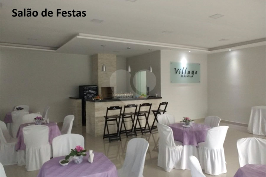 Casa à venda com 5 quartos, sendo 4 suítes, no condomínio Village St. Louis, São Paulo - SP