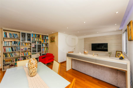 Apartamento à venda com 3 quartos, sendo 2 suítes,  em Tatuapé, São Paulo, SP