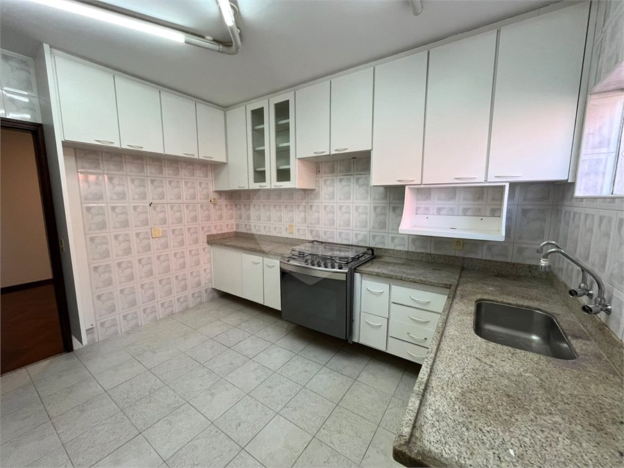 Casa à venda com 3 quartos, sendo 1 suíte, em Jardim Itália, Itapetininga, SP