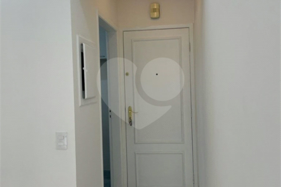 Apartamento à venda com 3 quartos, sendo 1 suíte, em Morumbi, São Paulo, SP