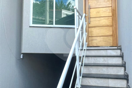 Sobrado à venda com 2 suítes em Vila Carolina, São Paulo, SP