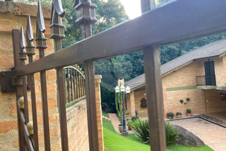 Casa à venda com 2 suítes no condomínio Residencial Cantareira, Mairiporã - SP