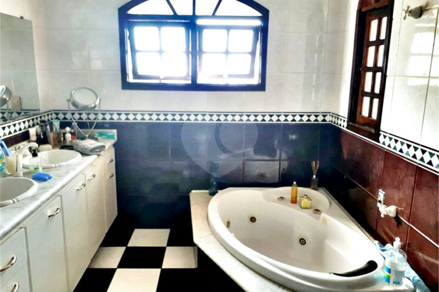 Sobrado à venda com 4 quartos, sendo 1 suíte, em Casa Verde, São Paulo, SP