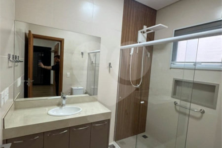 Casa à venda com 3 quartos, sendo 1 suíte, no condomínio Cond Laguna, Indaiatuba - SP