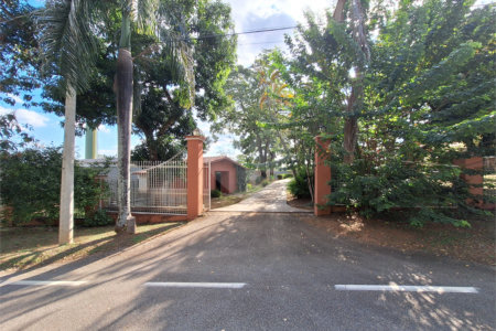 Casa à venda ou para alugar com 4 quartos, sendo 3 suítes, no condomínio Chácara Residencial Santa Maria, Votorantim - SP