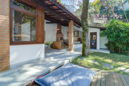 Casa de Vila à venda com 4 quartos, sendo 2 suítes,  em Jardim Marajoara, São Paulo, SP
