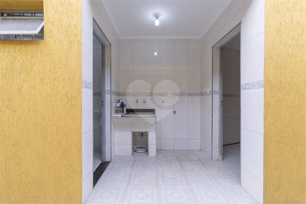 Sobrado à venda com 3 quartos, sendo 1 suíte, em Tremembé, São Paulo, SP
