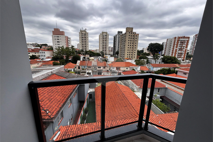 Sobrado à venda ou para alugar com 3 suítes em Parada Inglesa, São Paulo, SP