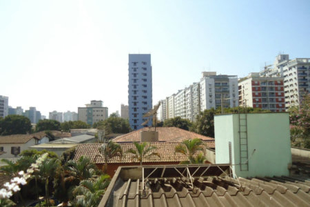 Apartamento Amplo a Apenas 120 Metros da Praia – Localização Privilegiada na Ponta da Praia!