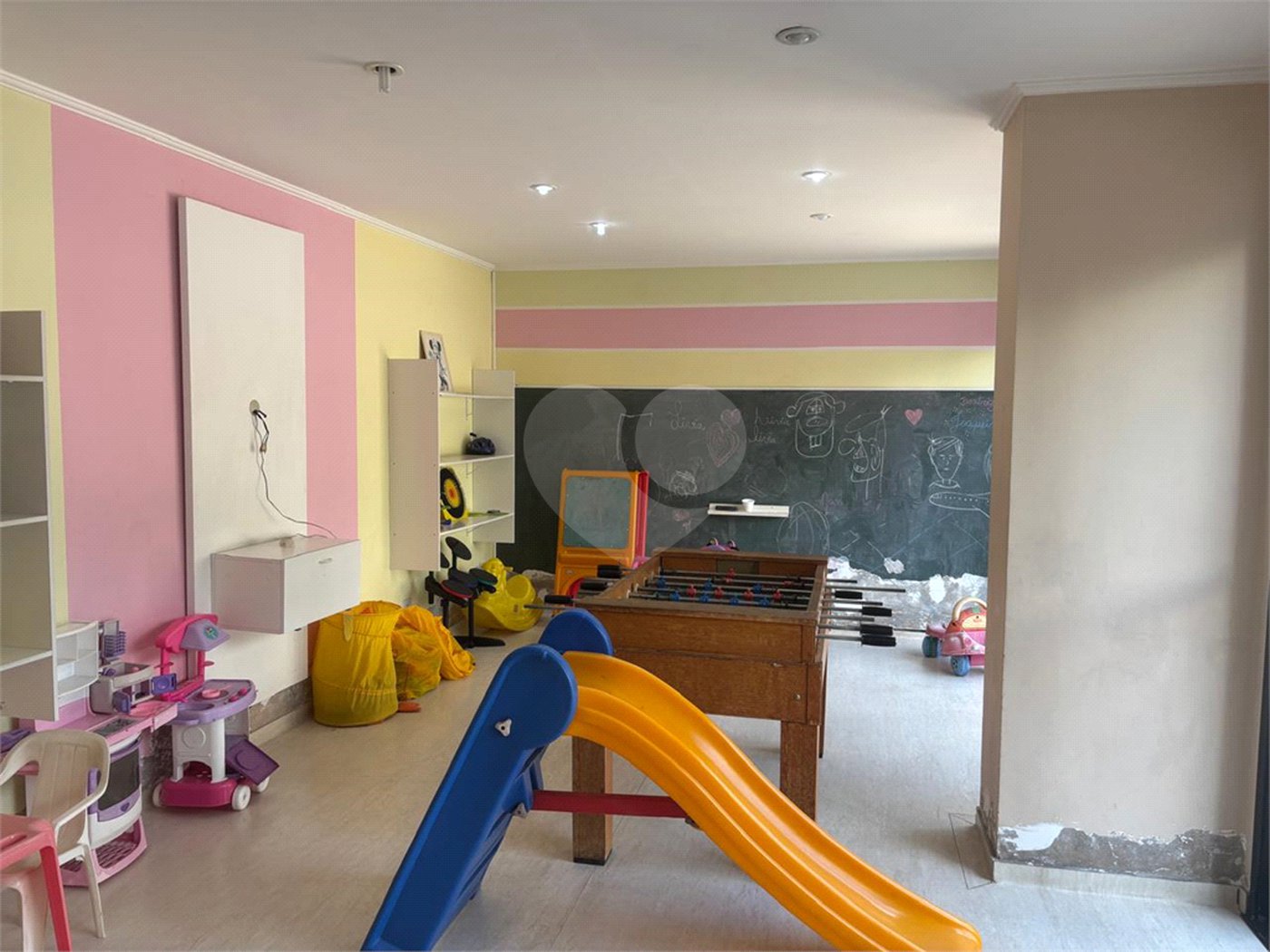 Apartamento à venda com 4 quartos, sendo 1 suíte,  em Vila Andrade, São Paulo, SP