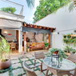 Casa à venda com 3 suítes no condomínio Vila Versalhes, São Paulo - SP