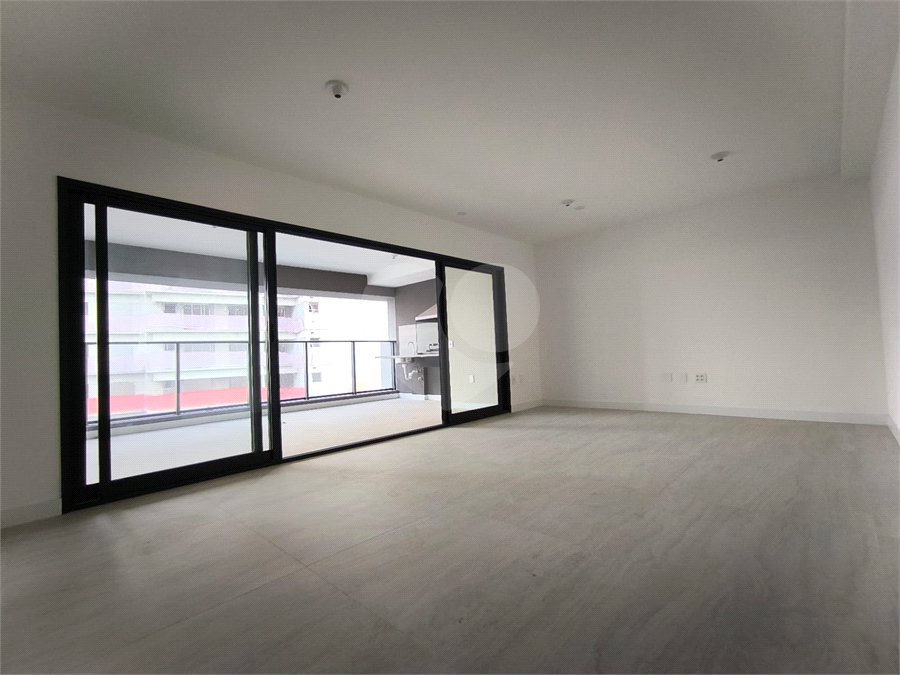 Apartamento à venda ou para alugar com 3 suítes em Água Branca, São Paulo, SP