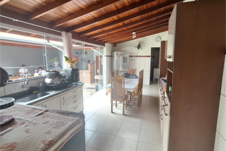 Casa à venda com 4 quartos, sendo 1 suíte,  em João Xxiii, Vinhedo, SP
