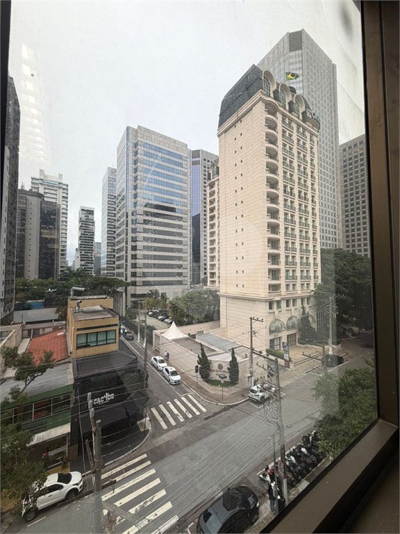 Sala à venda em Cidade Monções, São Paulo, SP