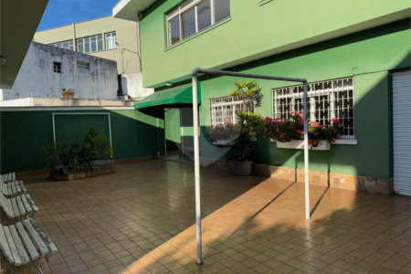 Casa à venda com 6 quartos, sendo 2 suítes, em Lapa, São Paulo, SP