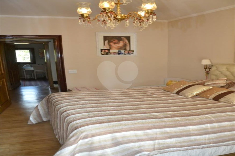Casa à venda com 8 quartos, sendo 5 suítes, em Serra da Cantareira, Mairiporã, SP