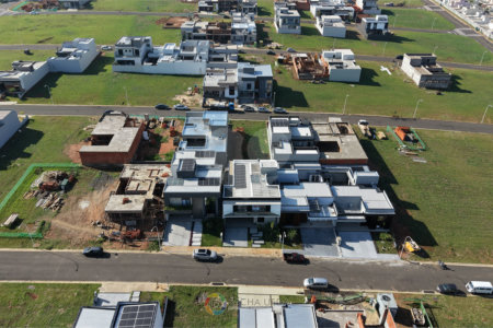 Casa à venda com 4 suítes no condomínio Residencial Dona Maria Candida, Indaiatuba - SP