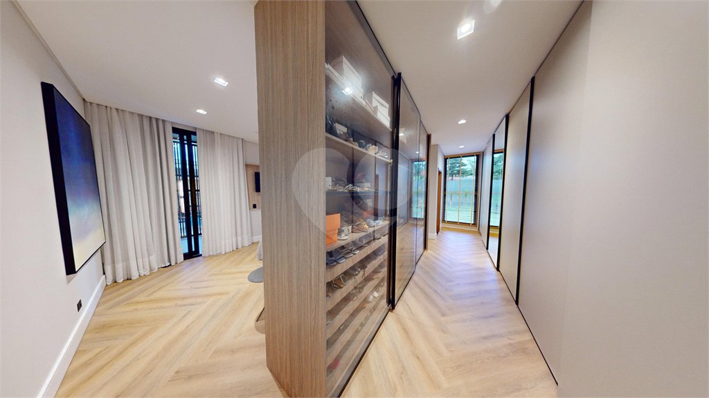 Terreno à venda com 4 suítes no condomínio Residencial Jequitiba, Jacareí - SP